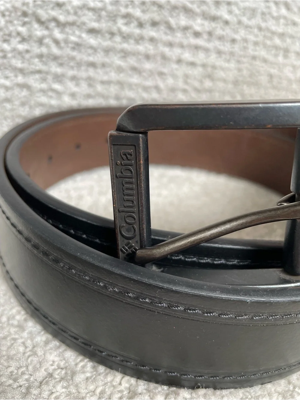 Columbia Men’s Leather Top Black Brown Reversible Belt Size Medium 34-36